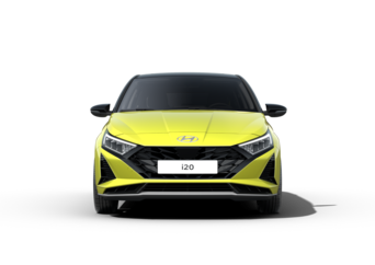 Frontansicht eines Hyundai i20 in auffälligem Gelb vor hellem Hintergrund. Promotionbild für attraktives Hyundai i20 Leasingangebot.